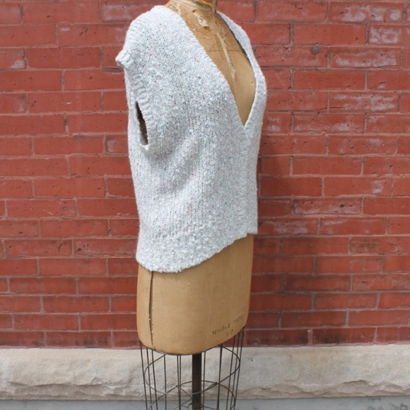 Vintage White Button Up Vest - Picture 4 of 4